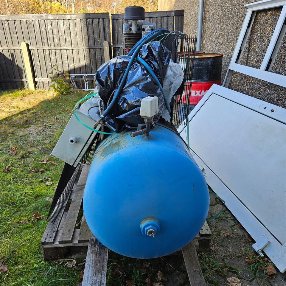 Mark Stormy pro 500F10XY - Αεροσυμπιεστής: φωτογραφία 4 Mark Stormy pro 500F10XY - Αεροσυμπιεστής: φωτογραφία 4