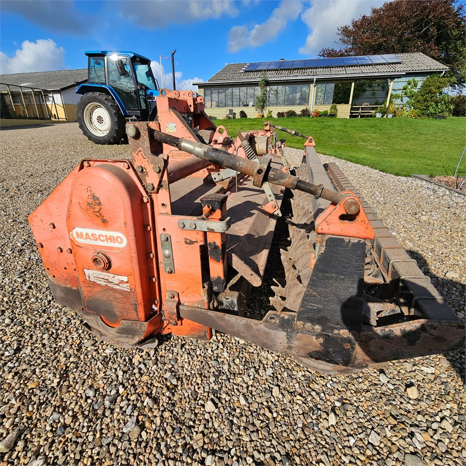 Maschio CB300 - Γεωργική φρέζα: φωτογραφία 3 Maschio CB300 - Γεωργική φρέζα: φωτογραφία 3