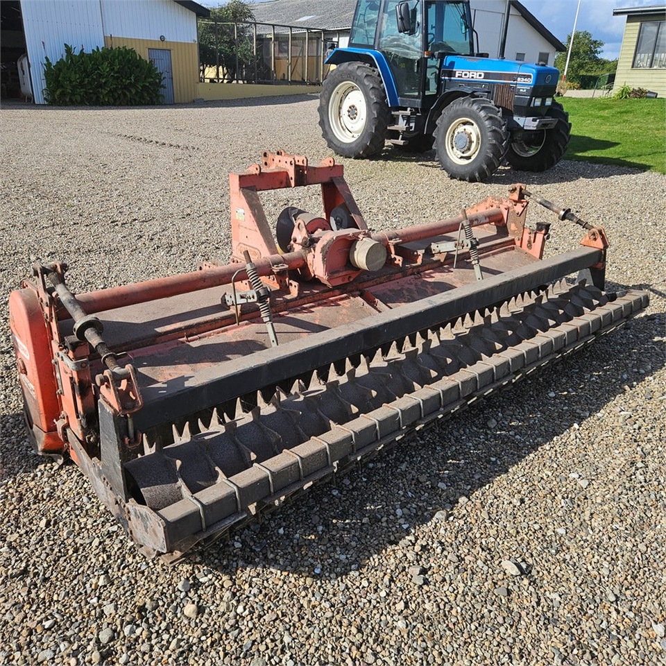 Maschio CB300 - Γεωργική φρέζα: φωτογραφία 2 Maschio CB300 - Γεωργική φρέζα: φωτογραφία 2
