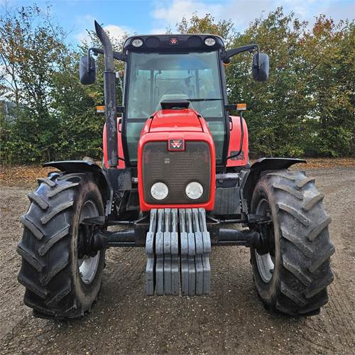 Massey Ferguson 5465 - Τρακτέρ: φωτογραφία 4 Massey Ferguson 5465 - Τρακτέρ: φωτογραφία 4