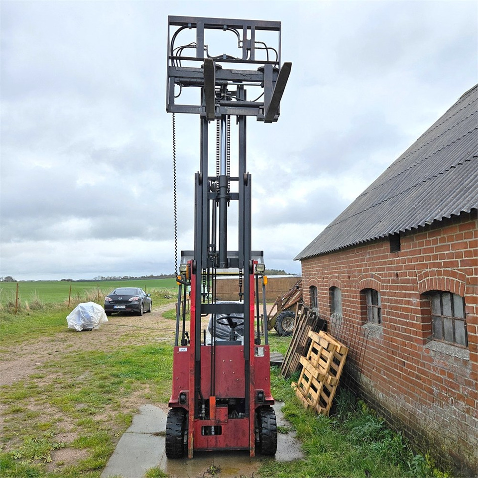 Mitsubishi FBT13 P - Περονοφόρο όχημα: φωτογραφία 4 Mitsubishi FBT13 P - Περονοφόρο όχημα: φωτογραφία 4