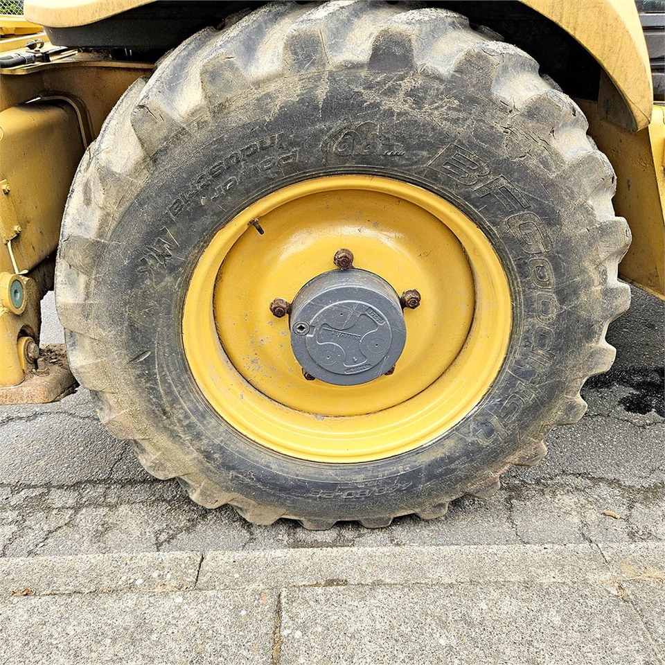 Φορτωτής εκσκαφέας New Holland LB115: φωτογραφία 41