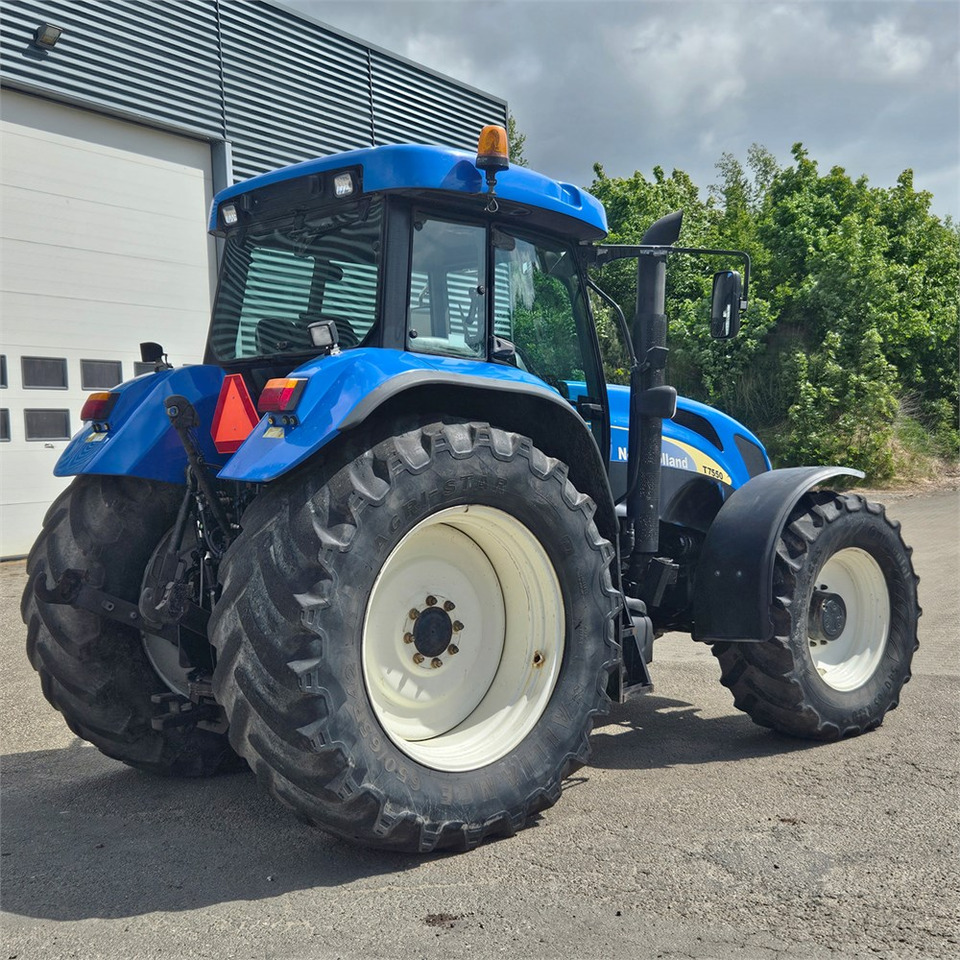New Holland T7550 - Τρακτέρ: φωτογραφία 5 New Holland T7550 - Τρακτέρ: φωτογραφία 5
