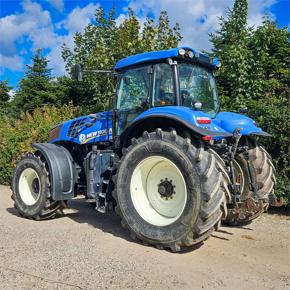 New Holland T8.390 - Τρακτέρ: φωτογραφία 3 New Holland T8.390 - Τρακτέρ: φωτογραφία 3