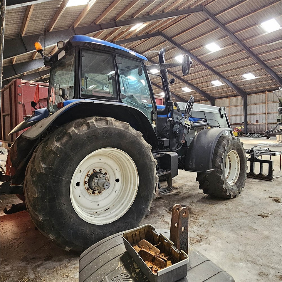 New Holland TM 190 4WD - Τρακτέρ: φωτογραφία 5 New Holland TM 190 4WD - Τρακτέρ: φωτογραφία 5