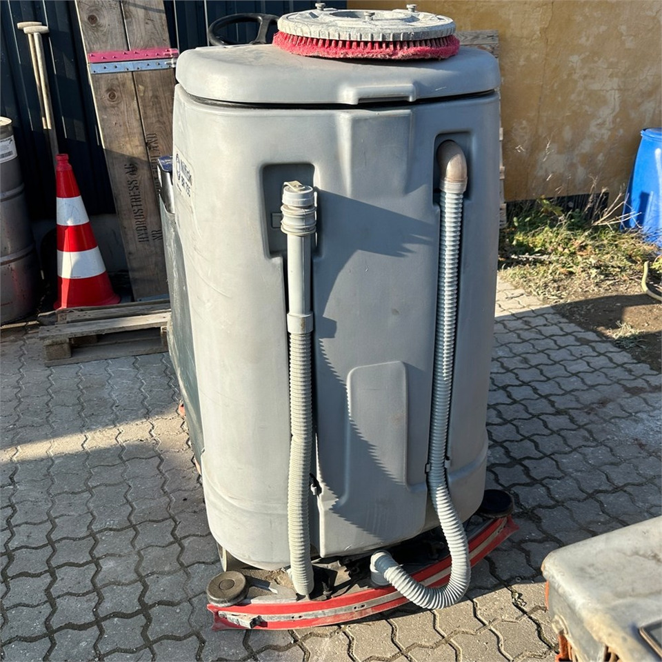 Nilfisk BR 755 - Μηχάνημα πλύσης-στέγνωσης: φωτογραφία 4 Nilfisk BR 755 - Μηχάνημα πλύσης-στέγνωσης: φωτογραφία 4