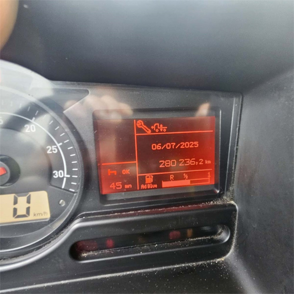 Φορτηγό φόρτωσης γάντζου Renault D 26 Wide: φωτογραφία 12