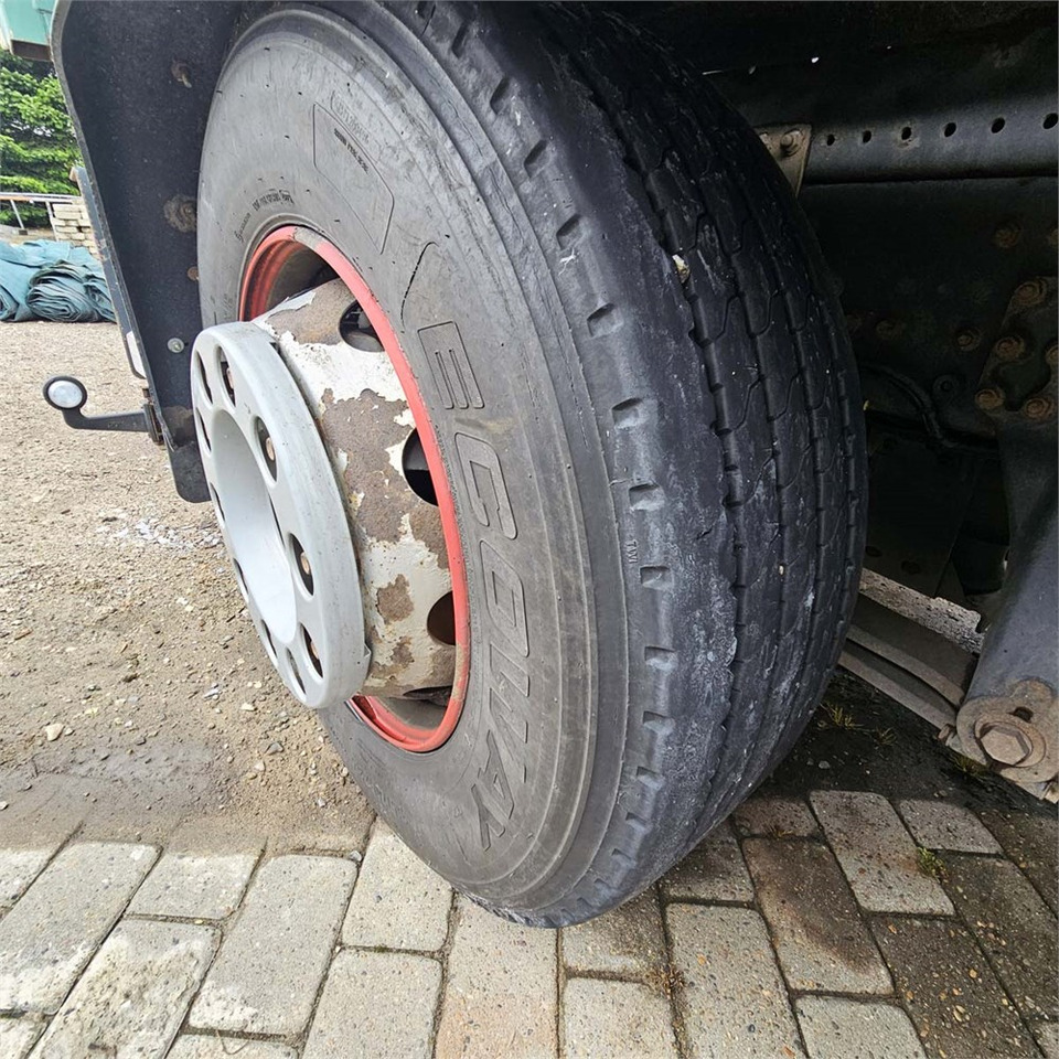 Φορτηγό φόρτωσης γάντζου Renault D 26 Wide: φωτογραφία 45