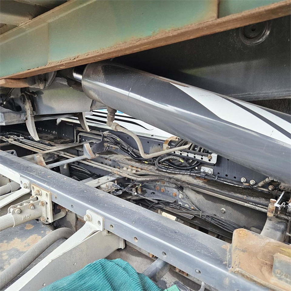 Φορτηγό φόρτωσης γάντζου Renault D 26 Wide: φωτογραφία 28