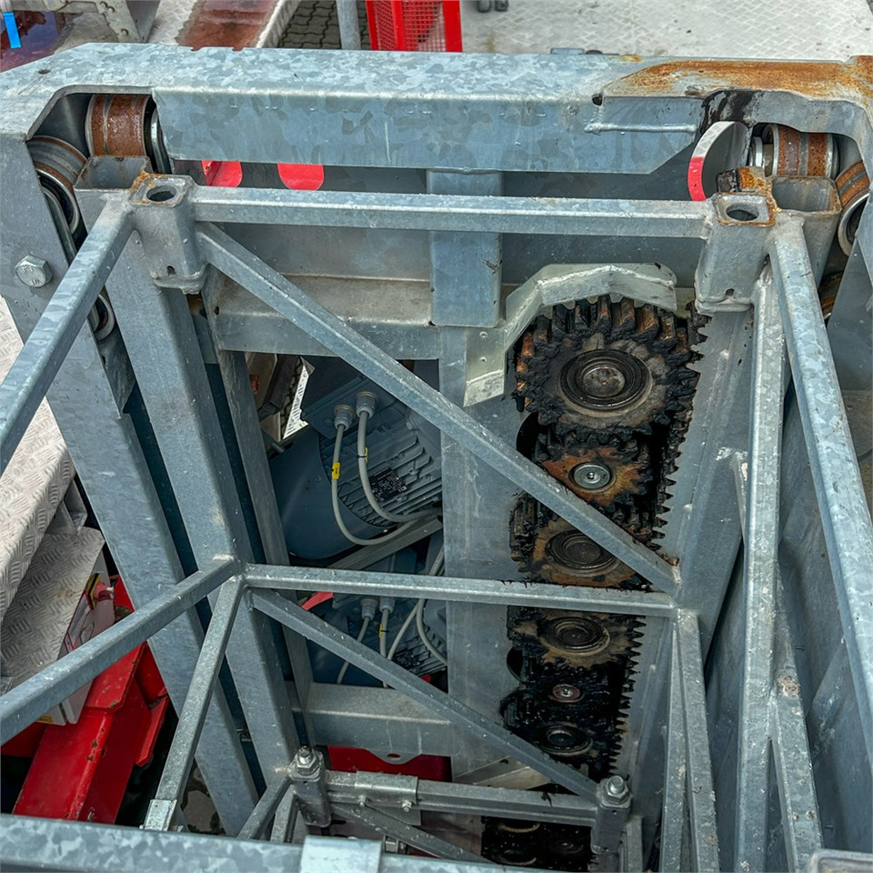 Πλατφόρμα εναέρια Scanclimber SC 8000: φωτογραφία 9 Πλατφόρμα εναέρια Scanclimber SC 8000: φωτογραφία 9