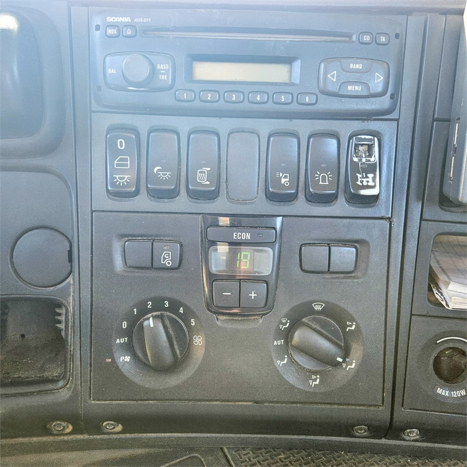 Φορτηγό με σύστημα καλωδίων Scania P310: φωτογραφία 22