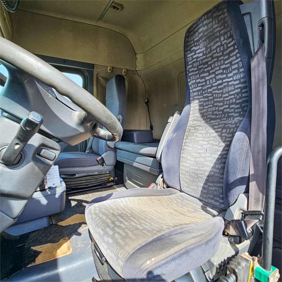 Τράκτορας Scania R470 LA 6x2/4: φωτογραφία 12