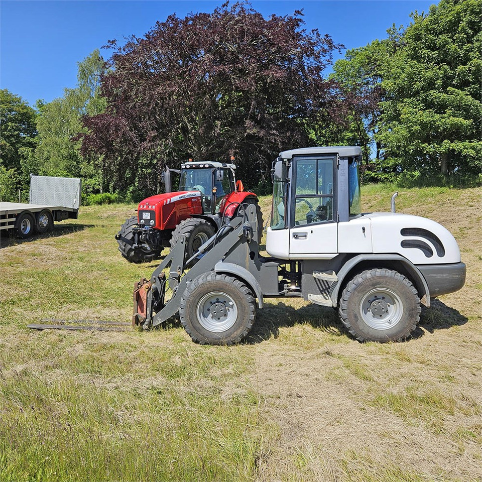 Schaeff-Terex SKL 844 - Ελαστιχοφόρος φορτωτής: φωτογραφία 3 Schaeff-Terex SKL 844 - Ελαστιχοφόρος φορτωτής: φωτογραφία 3