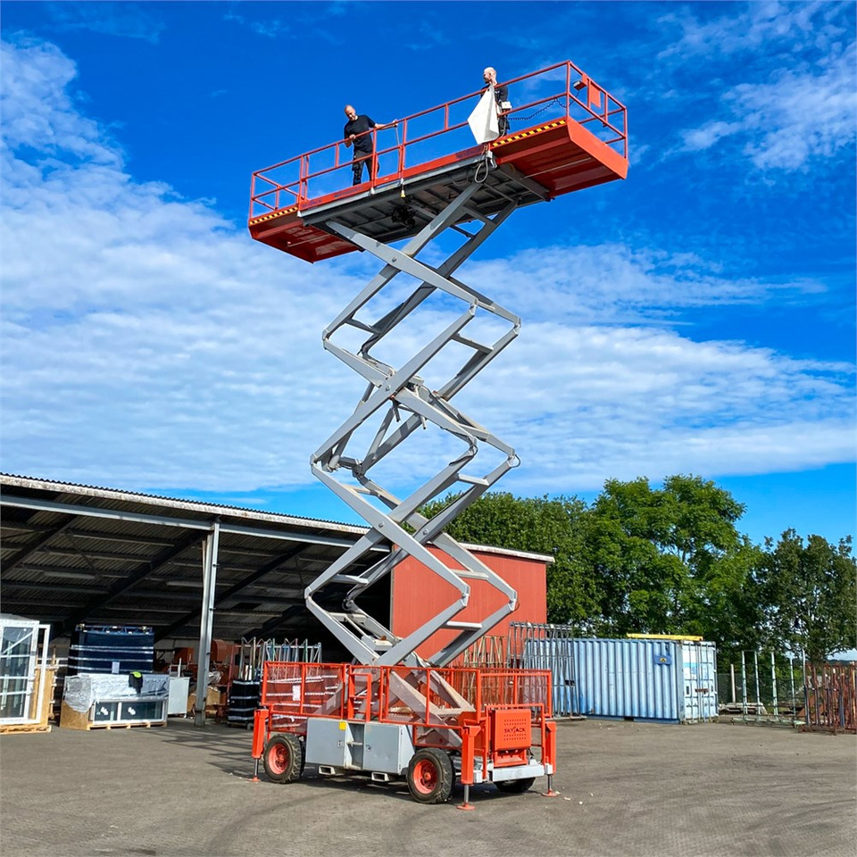 Skyjack SJ9250 - Ψαλιδωτό ανυψωτικό: φωτογραφία 1 Skyjack SJ9250 - Ψαλιδωτό ανυψωτικό: φωτογραφία 1