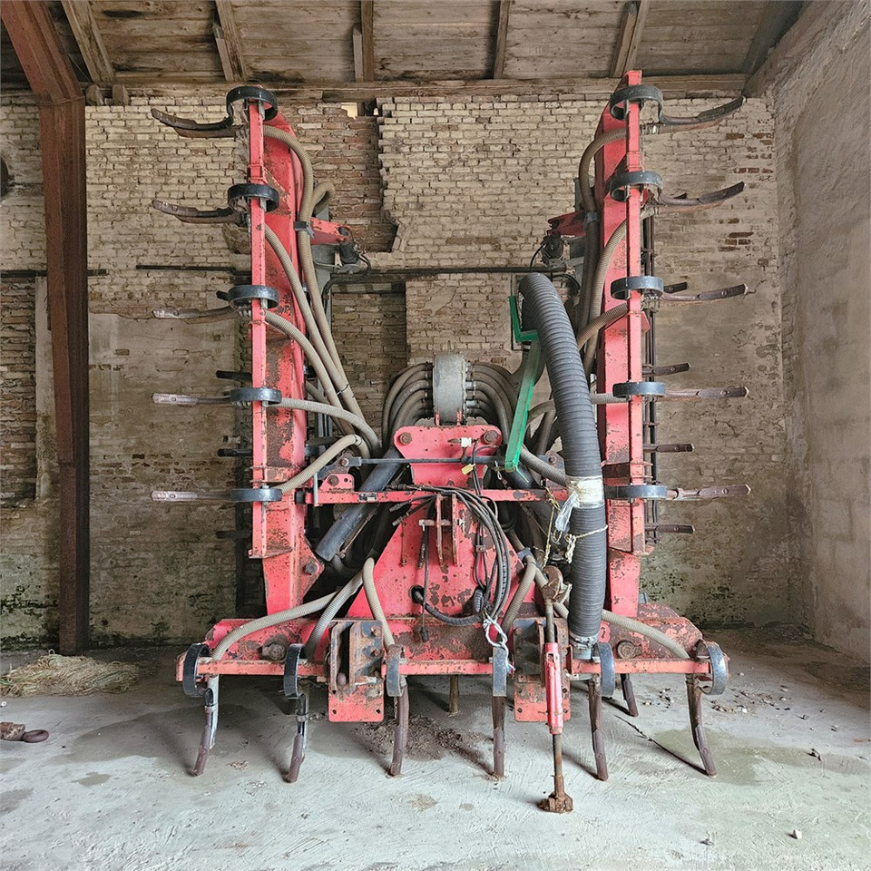 Thyregod FM-8000 Fieldmaster - Μηχανηματα λιπάσματα: φωτογραφία 1 Thyregod FM-8000 Fieldmaster - Μηχανηματα λιπάσματα: φωτογραφία 1