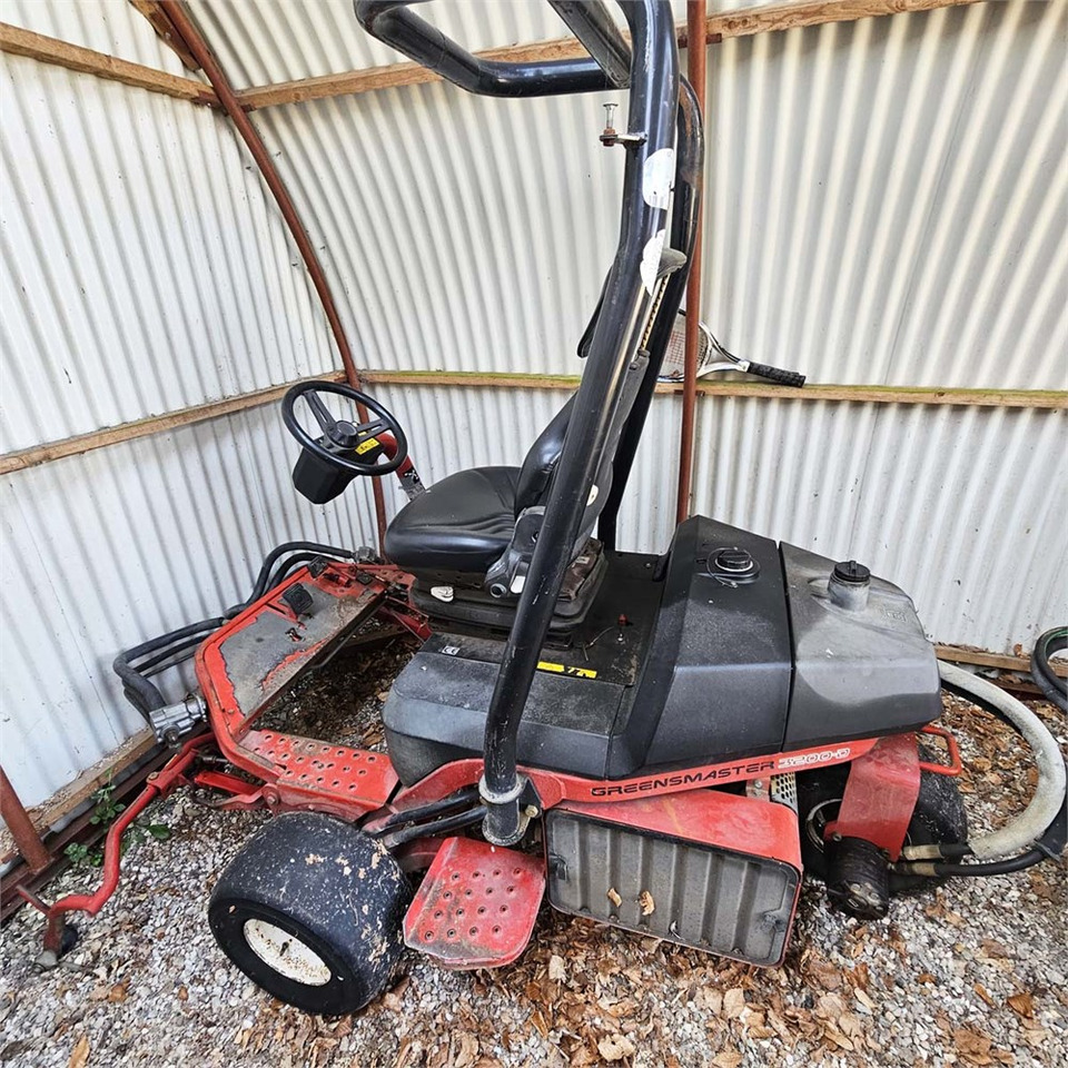 Toro Greensmaster 3200-D - Χλοοκοπτικό: φωτογραφία 2 Toro Greensmaster 3200-D - Χλοοκοπτικό: φωτογραφία 2