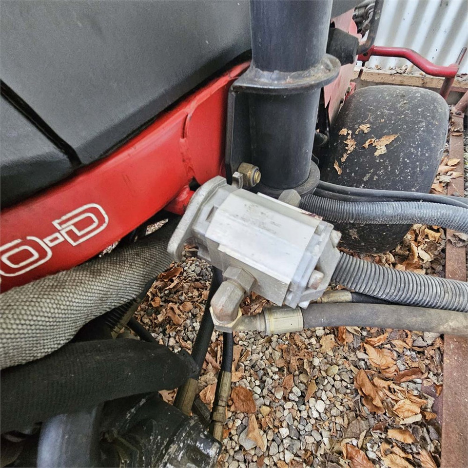 Χλοοκοπτικό Toro Greensmaster 3200-D: φωτογραφία 7