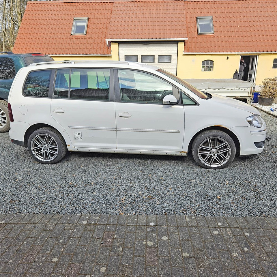 VW Touran Van 2,0 tdi automatisk - Αυτοκίνητο: φωτογραφία 2 VW Touran Van 2,0 tdi automatisk - Αυτοκίνητο: φωτογραφία 2