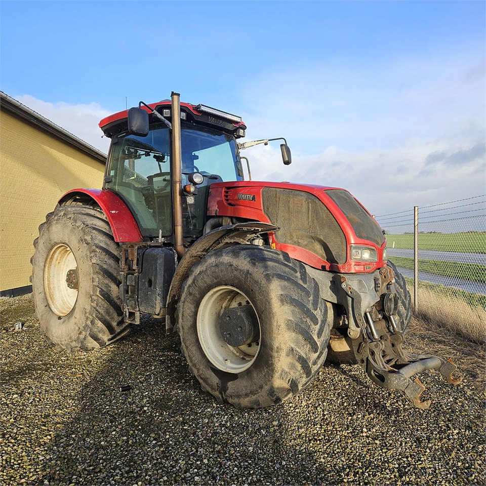 Valtra S322 - Τρακτέρ: φωτογραφία 1 Valtra S322 - Τρακτέρ: φωτογραφία 1