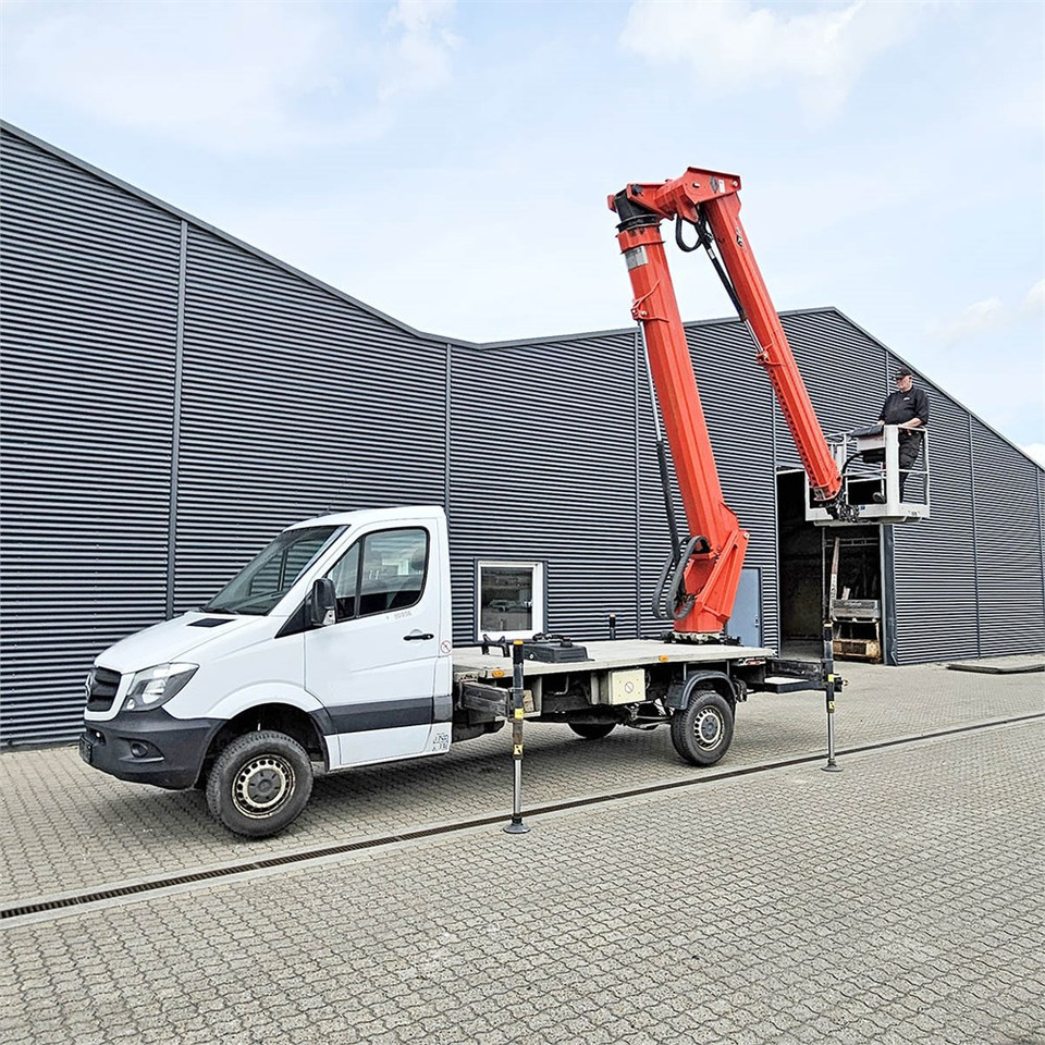 Versalift VTX-240 - Φορτηγό με εναέρια πλατφόρμα: φωτογραφία 1 Versalift VTX-240 - Φορτηγό με εναέρια πλατφόρμα: φωτογραφία 1