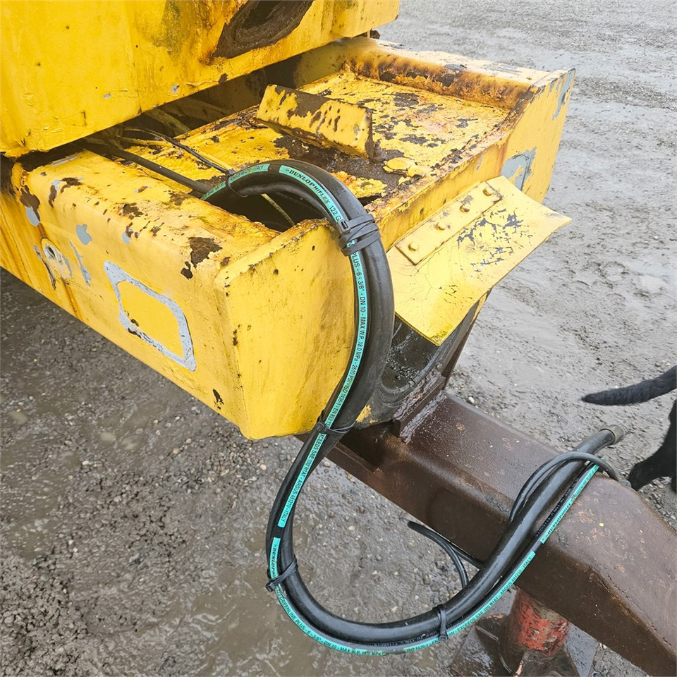 Αρθρωτό φορτηγό Volvo 860S: φωτογραφία 13 Αρθρωτό φορτηγό Volvo 860S: φωτογραφία 13