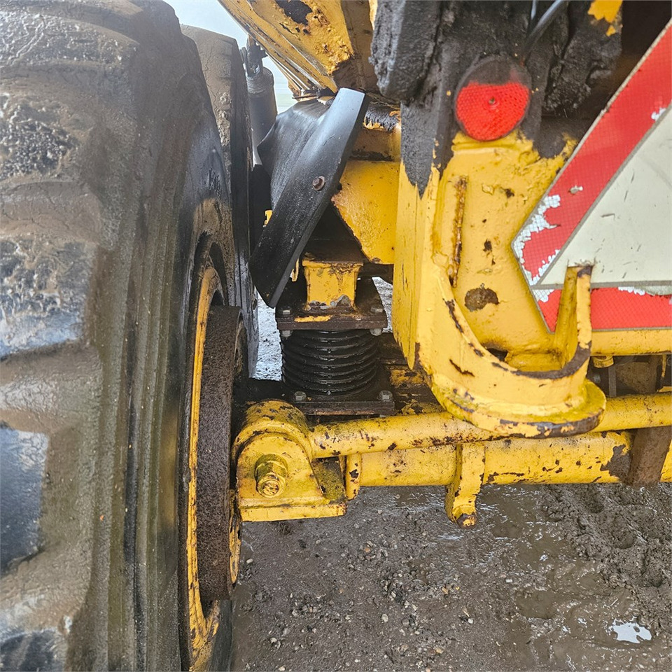 Αρθρωτό φορτηγό Volvo 860S: φωτογραφία 23 Αρθρωτό φορτηγό Volvo 860S: φωτογραφία 23