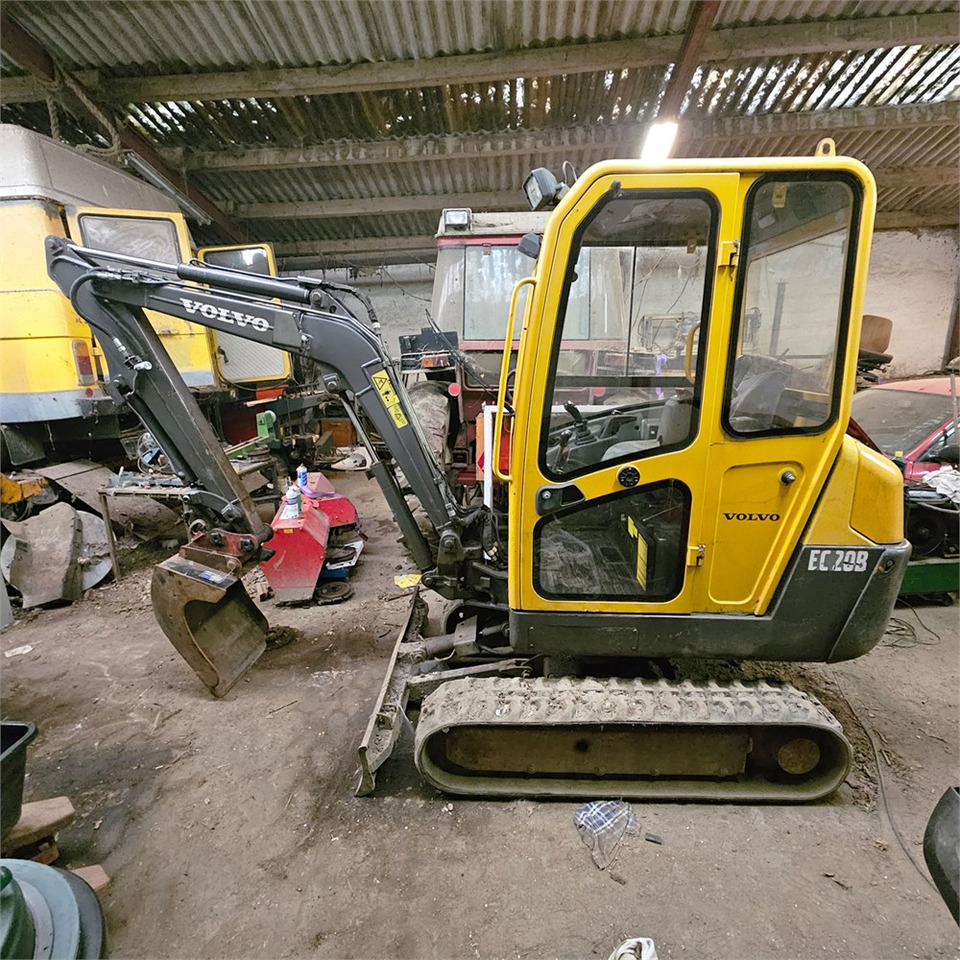 Volvo EC20 B XTV - Μίνι εκσκαφέας: φωτογραφία 1 Volvo EC20 B XTV - Μίνι εκσκαφέας: φωτογραφία 1
