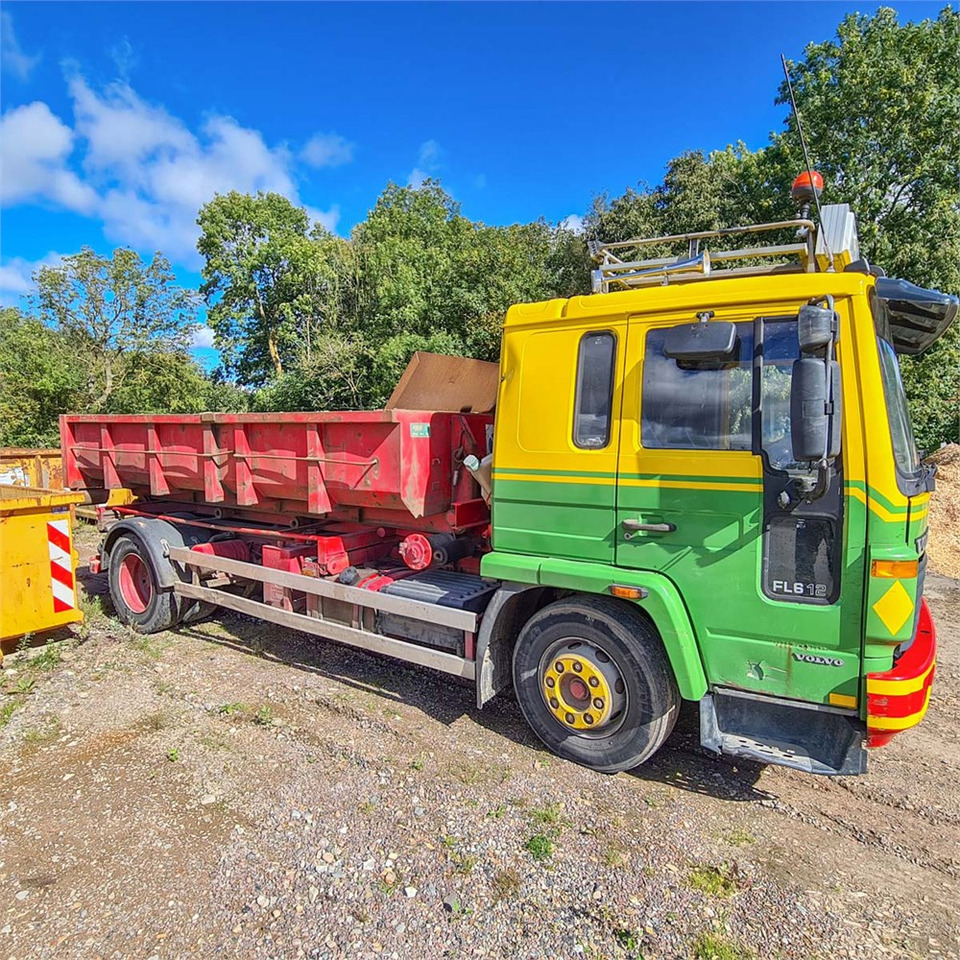 Volvo FL612 - Φορτηγό με σύστημα καλωδίων: φωτογραφία 5 Volvo FL612 - Φορτηγό με σύστημα καλωδίων: φωτογραφία 5