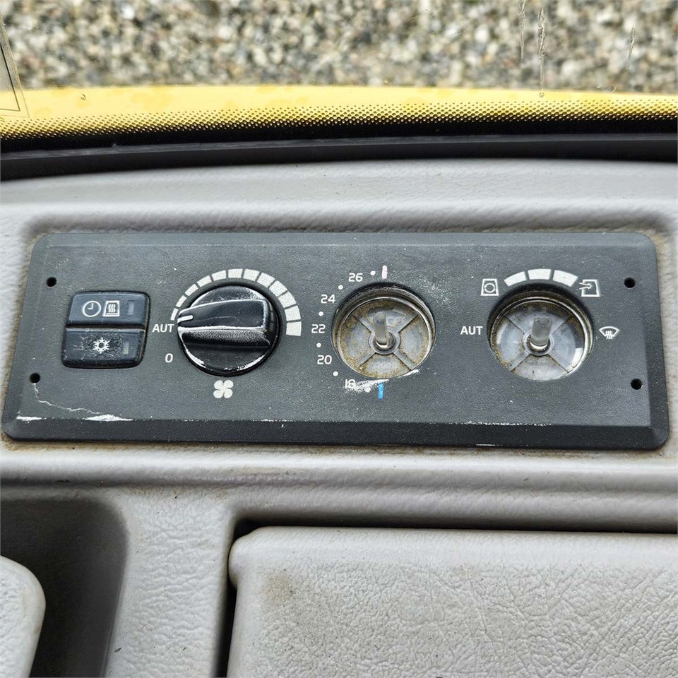 Ελαστιχοφόρος φορτωτής Volvo L45F-TP: φωτογραφία 23