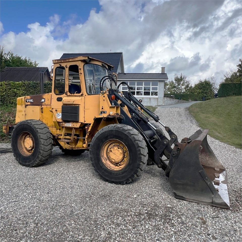 Volvo L50 - Ελαστιχοφόρος φορτωτής: φωτογραφία 4 Volvo L50 - Ελαστιχοφόρος φορτωτής: φωτογραφία 4