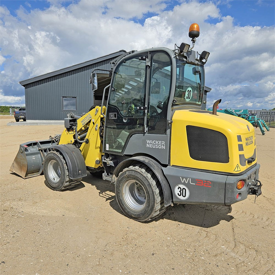Wacker Neuson WL 32/RL30 - Ελαστιχοφόρος φορτωτής: φωτογραφία 3 Wacker Neuson WL 32/RL30 - Ελαστιχοφόρος φορτωτής: φωτογραφία 3