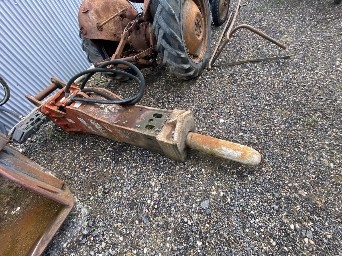 HAMMER H 130P - Υδραυλικό σφυρί: φωτογραφία 4 HAMMER H 130P - Υδραυλικό σφυρί: φωτογραφία 4