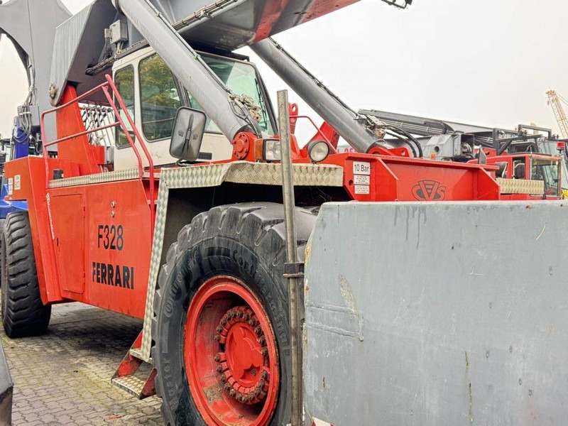 CVS Ferrari F328PB - Reachstacker: φωτογραφία 5 CVS Ferrari F328PB - Reachstacker: φωτογραφία 5