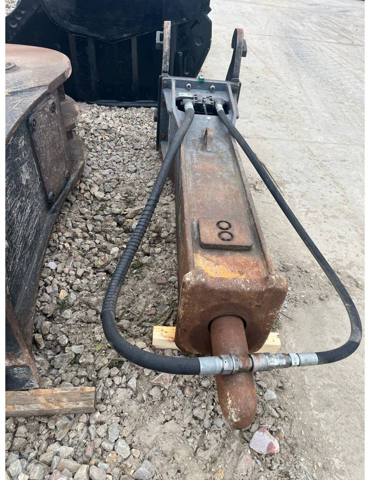 BRH/EUSITI/SGK13515/20T/25T - Υδραυλικό σφυρί: φωτογραφία 1 BRH/EUSITI/SGK13515/20T/25T - Υδραυλικό σφυρί: φωτογραφία 1