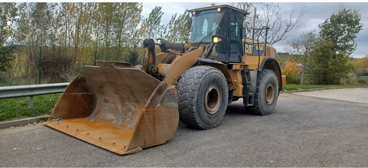 CAT 966M - Ελαστιχοφόρος φορτωτής: φωτογραφία 1 CAT 966M - Ελαστιχοφόρος φορτωτής: φωτογραφία 1