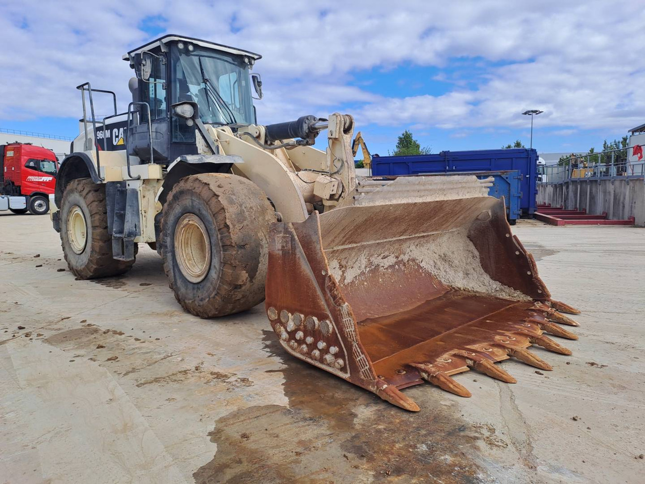CAT 966M - Ελαστιχοφόρος φορτωτής: φωτογραφία 3 CAT 966M - Ελαστιχοφόρος φορτωτής: φωτογραφία 3