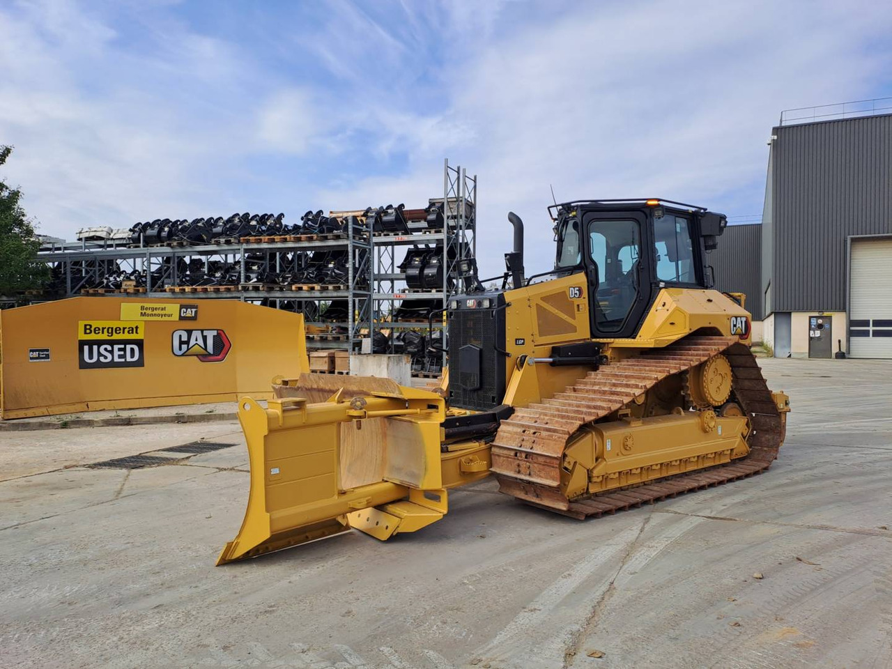 CAT D5 - Μπουλντόζα: φωτογραφία 2 CAT D5 - Μπουλντόζα: φωτογραφία 2