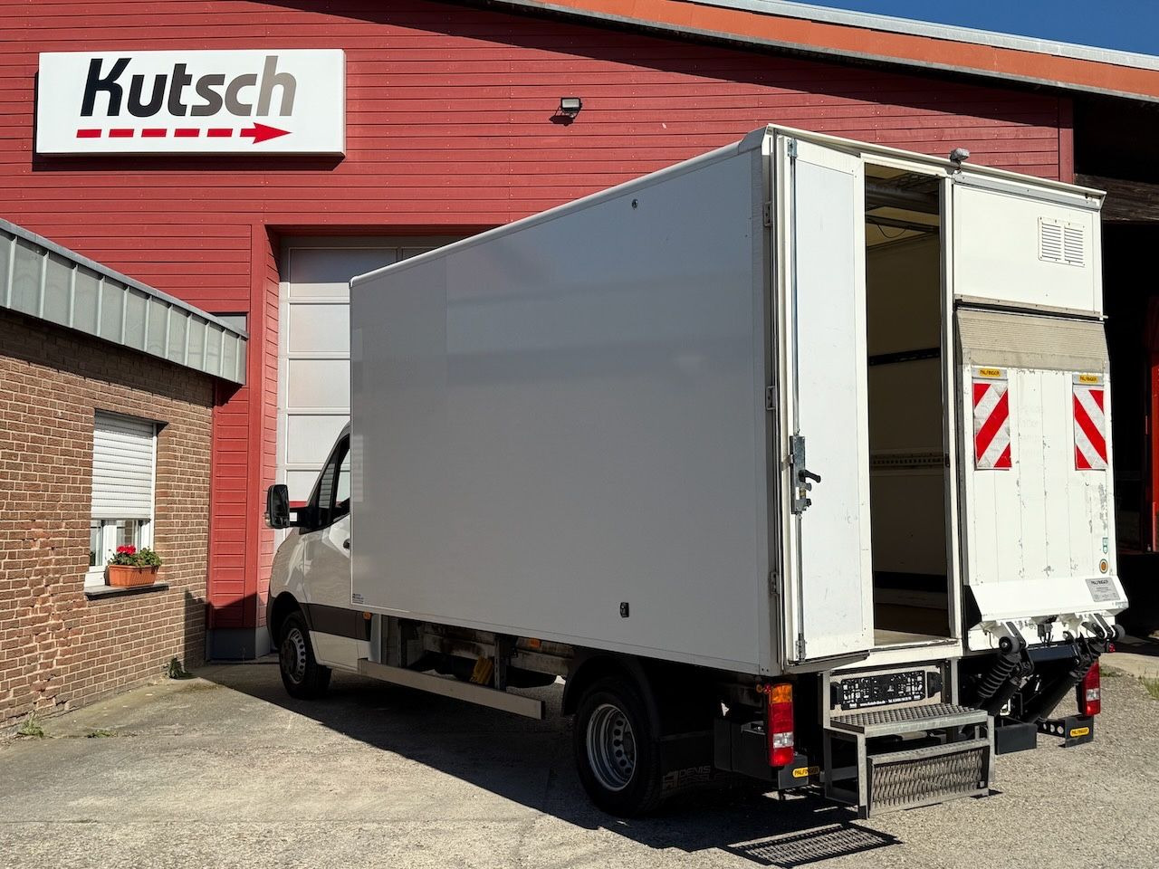 Mercedes-Benz Sprinter III Koffer 514 CDI Ladebordwand - Επαγγελματικό αυτοκίνητο κόφα: φωτογραφία 3 Mercedes-Benz Sprinter III Koffer 514 CDI Ladebordwand - Επαγγελματικό αυτοκίνητο κόφα: φωτογραφία 3