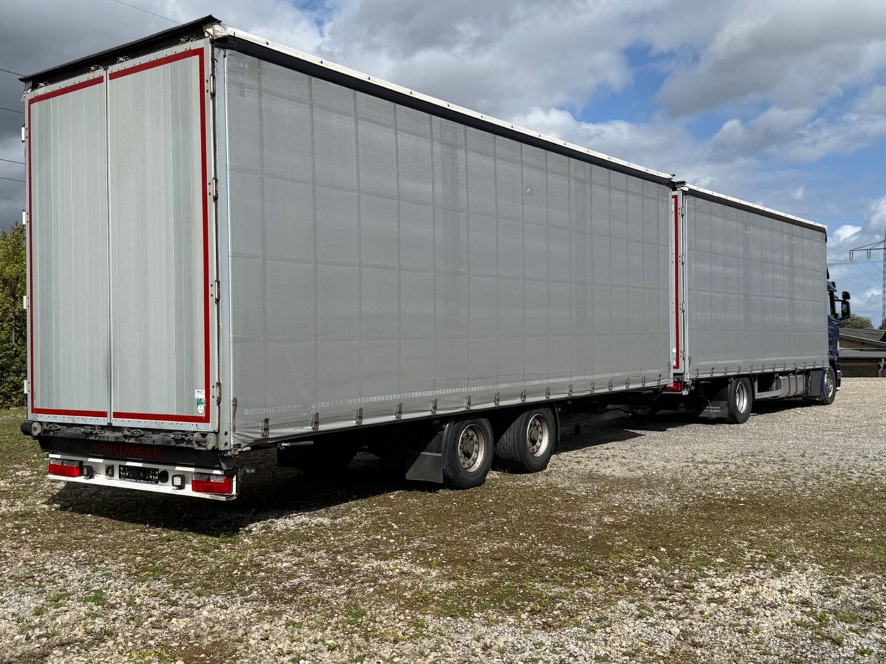 Scania G410 /4x2/Pritsche-Plane mit durchladbarem Anh. - Φορτηγό μουσαμάς: φωτογραφία 2 Scania G410 /4x2/Pritsche-Plane mit durchladbarem Anh. - Φορτηγό μουσαμάς: φωτογραφία 2