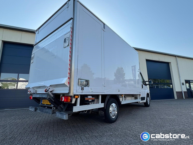 Fiat Ducato 2.3 Multijet 160 Pk Euro 6 - Bouwjaar 2021 - Handgeschakeld 6 speed - Airco - 3 zitplaatsen - Laadklep - Φορτηγό κόφα: φωτογραφία 4 Fiat Ducato 2.3 Multijet 160 Pk Euro 6 - Bouwjaar 2021 - Handgeschakeld 6 speed - Airco - 3 zitplaatsen - Laadklep - Φορτηγό κόφα: φωτογραφία 4