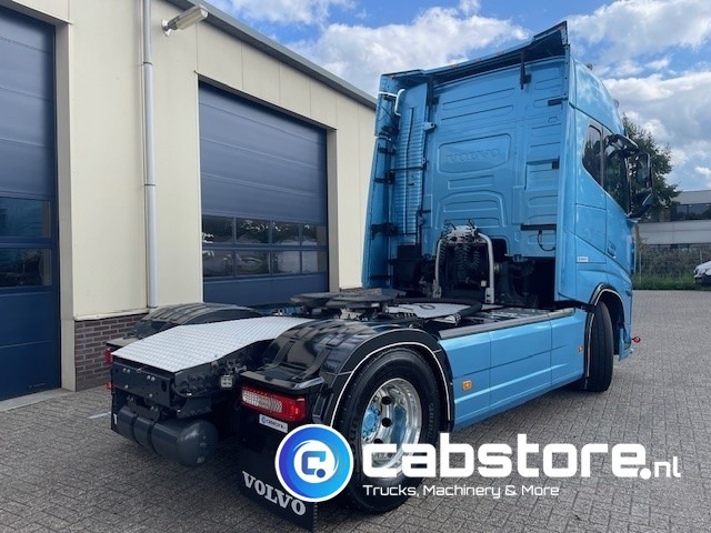 Volvo FH 460 4x2 Tractor Euro 6 (E) - Showtruck - Bouwjaar 2023 - Km 324.389 - Vloeistof pomp/PTO - VEB+ - Zeer goede conditie !! - Τράκτορας: φωτογραφία 4 Volvo FH 460 4x2 Tractor Euro 6 (E) - Showtruck - Bouwjaar 2023 - Km 324.389 - Vloeistof pomp/PTO - VEB+ - Zeer goede conditie !! - Τράκτορας: φωτογραφία 4
