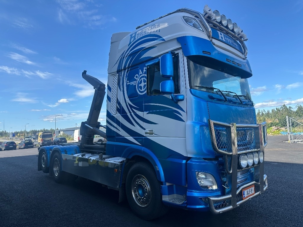 DAF XF 530 6x2*4 - Φορτηγό φόρτωσης γάντζου: φωτογραφία 3 DAF XF 530 6x2*4 - Φορτηγό φόρτωσης γάντζου: φωτογραφία 3
