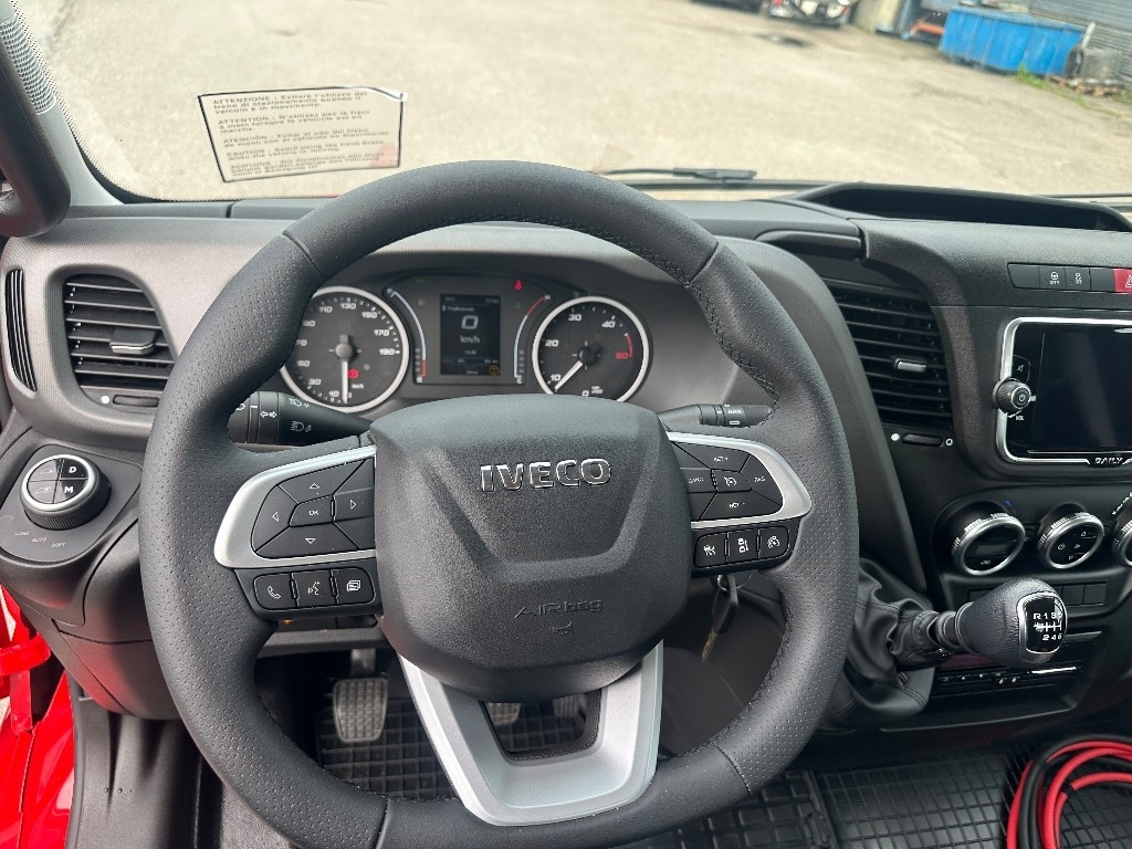 Leasing Iveco Daily 70C18  Iveco Daily 70C18: φωτογραφία 9