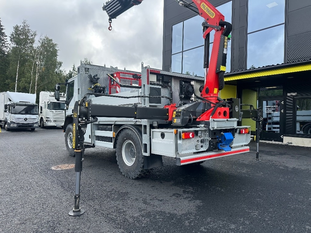 Iveco Eurocargo ML150E28 4x4 sähkölaitos varustein - Φορτηγό με γερανό: φωτογραφία 5 Iveco Eurocargo ML150E28 4x4 sähkölaitos varustein - Φορτηγό με γερανό: φωτογραφία 5