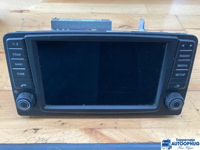 MAN 81.28100-6037 Radio - Ηλεκτρικό σύστημα για Φορτηγό: φωτογραφία 1 MAN 81.28100-6037 Radio - Ηλεκτρικό σύστημα για Φορτηγό: φωτογραφία 1