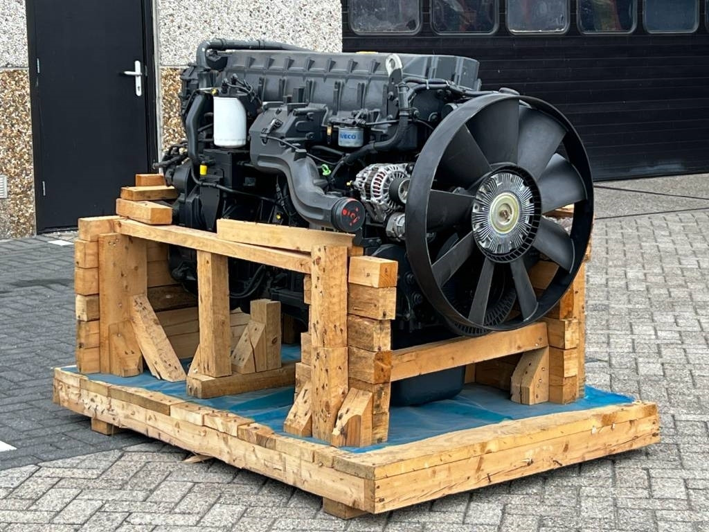 CNH Engine - FPT Cursor 13 - F3BE9681C - Κινητήρας για Γεωργικά μηχανήματα: φωτογραφία 1 CNH Engine - FPT Cursor 13 - F3BE9681C - Κινητήρας για Γεωργικά μηχανήματα: φωτογραφία 1