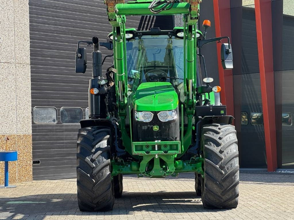 John Deere 6110M, 2021, Auto Power, 623R frontloader!! - Τρακτέρ: φωτογραφία 3 John Deere 6110M, 2021, Auto Power, 623R frontloader!! - Τρακτέρ: φωτογραφία 3