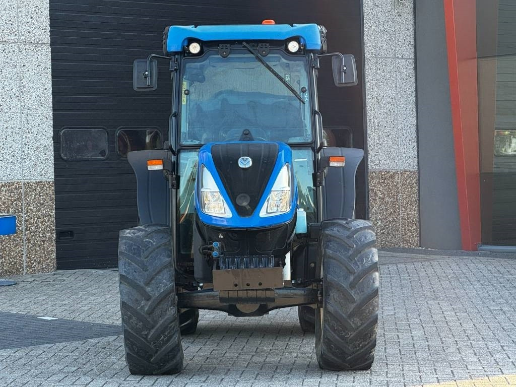 New Holland T4.100 DC, Low Profile, 2019, 3013 hours!! - Τρακτέρ: φωτογραφία 4 New Holland T4.100 DC, Low Profile, 2019, 3013 hours!! - Τρακτέρ: φωτογραφία 4