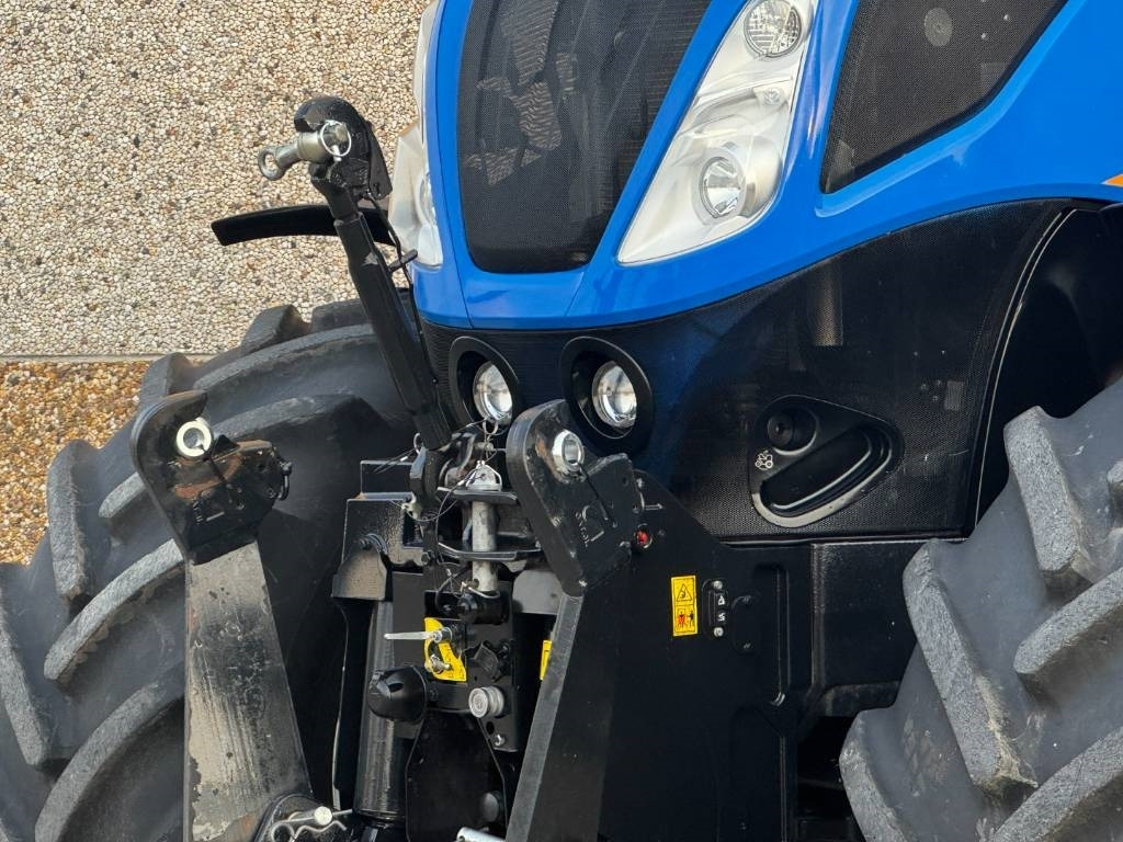 New Holland T7.270 Auto Command, frontlinkage + PTO,1091 hr - Τρακτέρ: φωτογραφία 4 New Holland T7.270 Auto Command, frontlinkage + PTO,1091 hr - Τρακτέρ: φωτογραφία 4