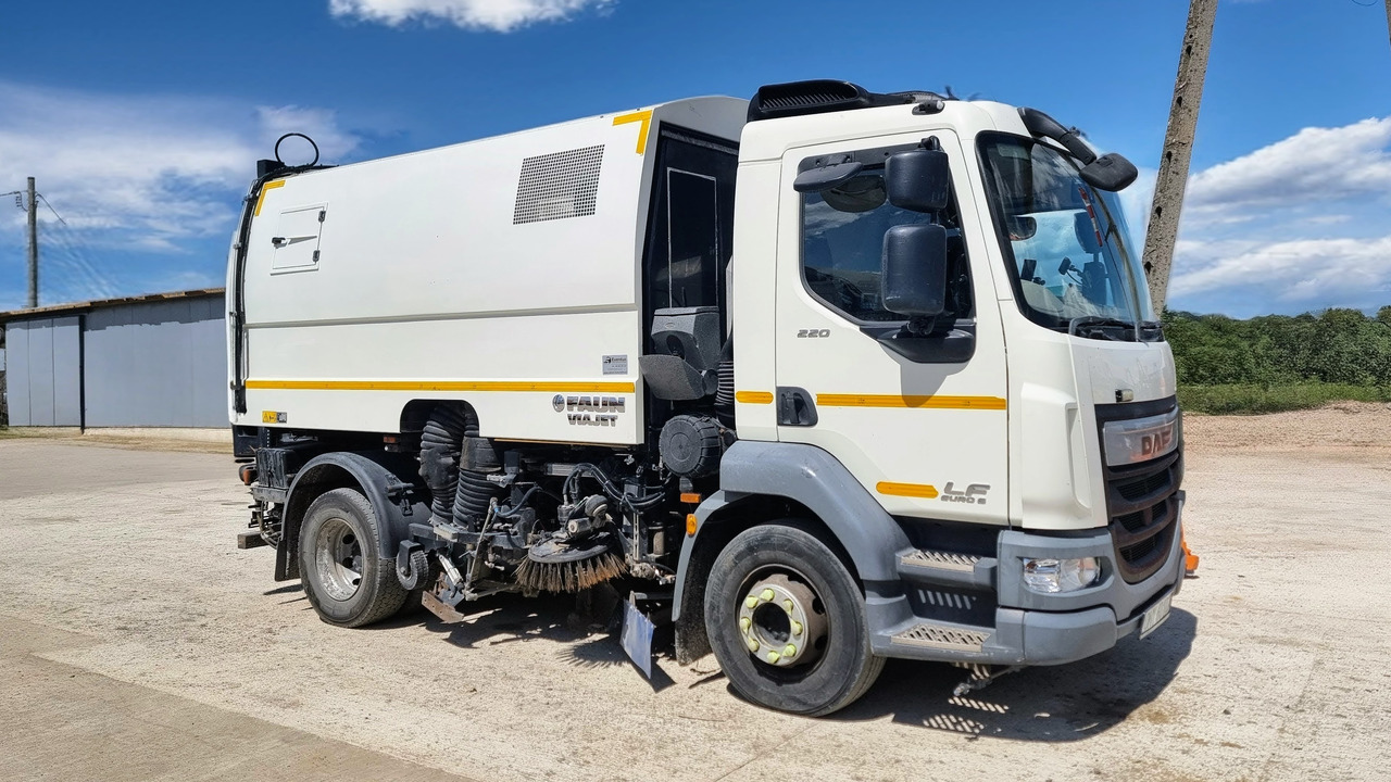 DAF LF220 - Σάρωθρο δρόμων: φωτογραφία 2 DAF LF220 - Σάρωθρο δρόμων: φωτογραφία 2